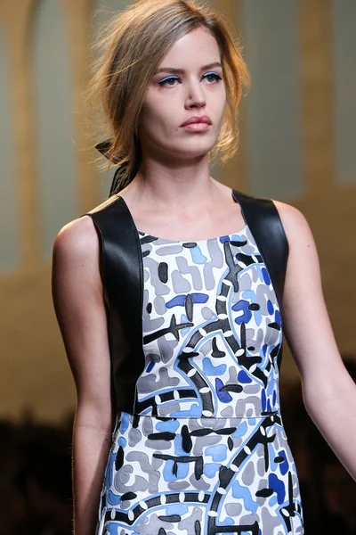 Look 70